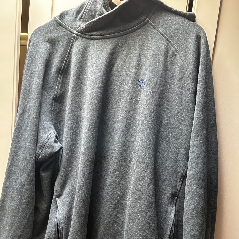 Men's Gray Fjallraven Hoodie